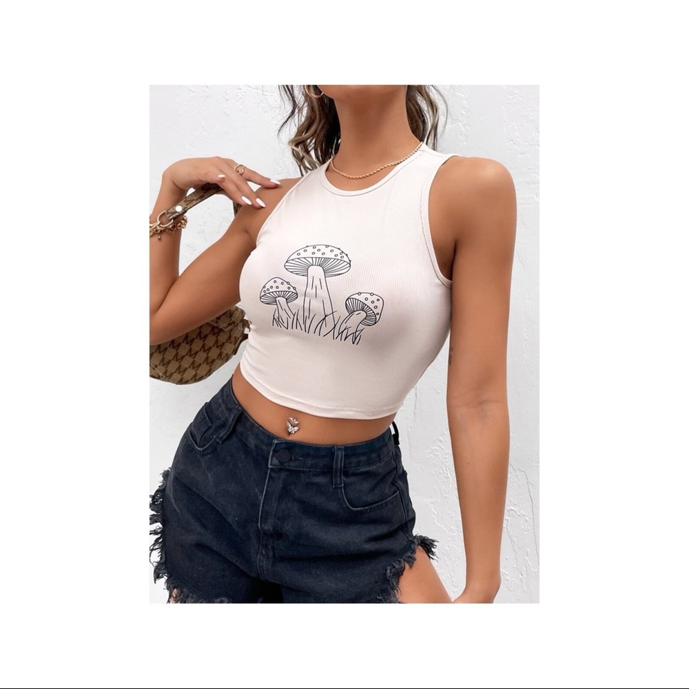 Cropped Tank - Picture 3 of 4